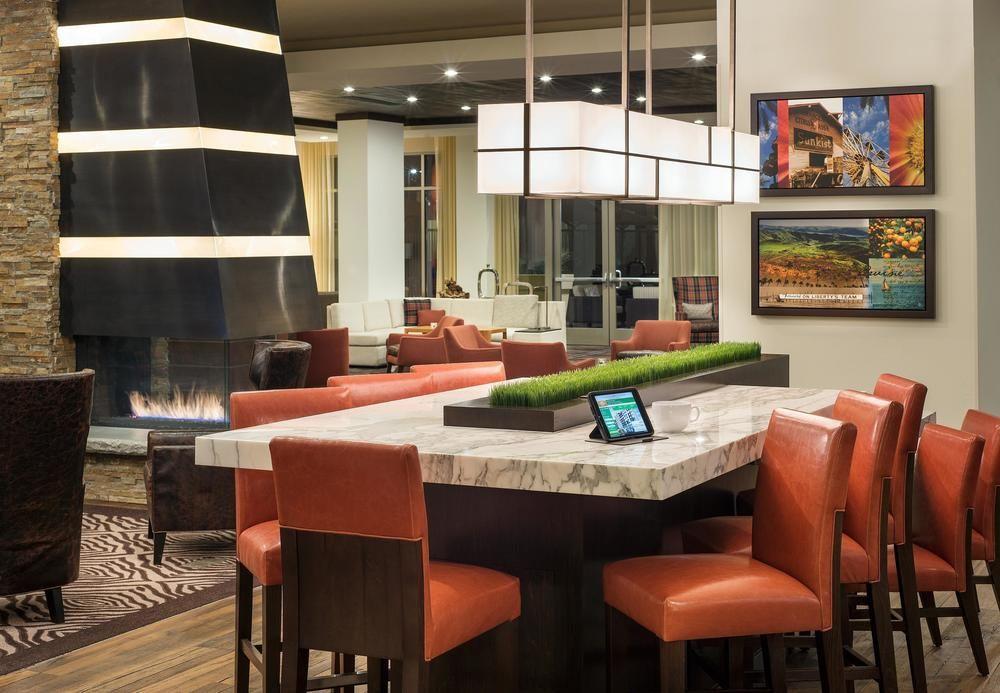 Courtyard By Marriott Irvine Spectrum Экстерьер фото