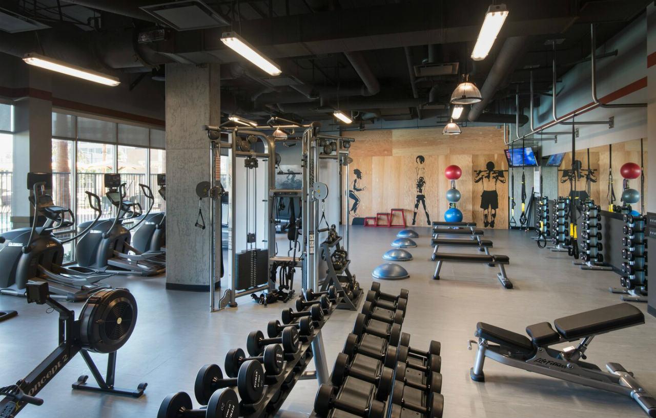 Courtyard By Marriott Irvine Spectrum Экстерьер фото