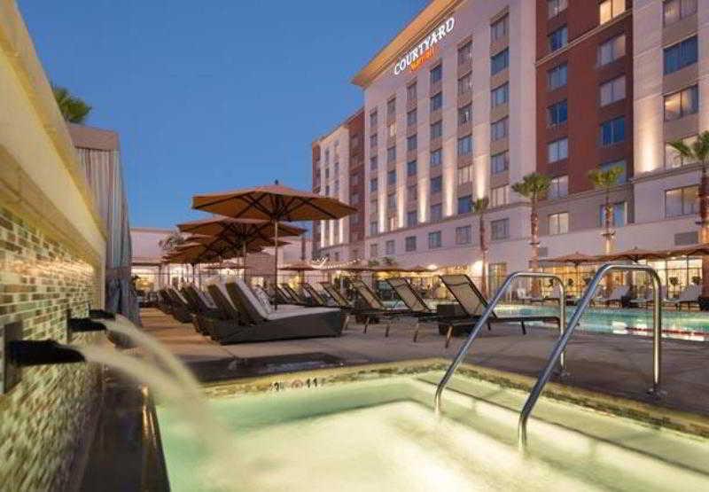 Courtyard By Marriott Irvine Spectrum Экстерьер фото