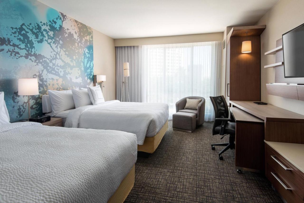 Courtyard By Marriott Irvine Spectrum Экстерьер фото