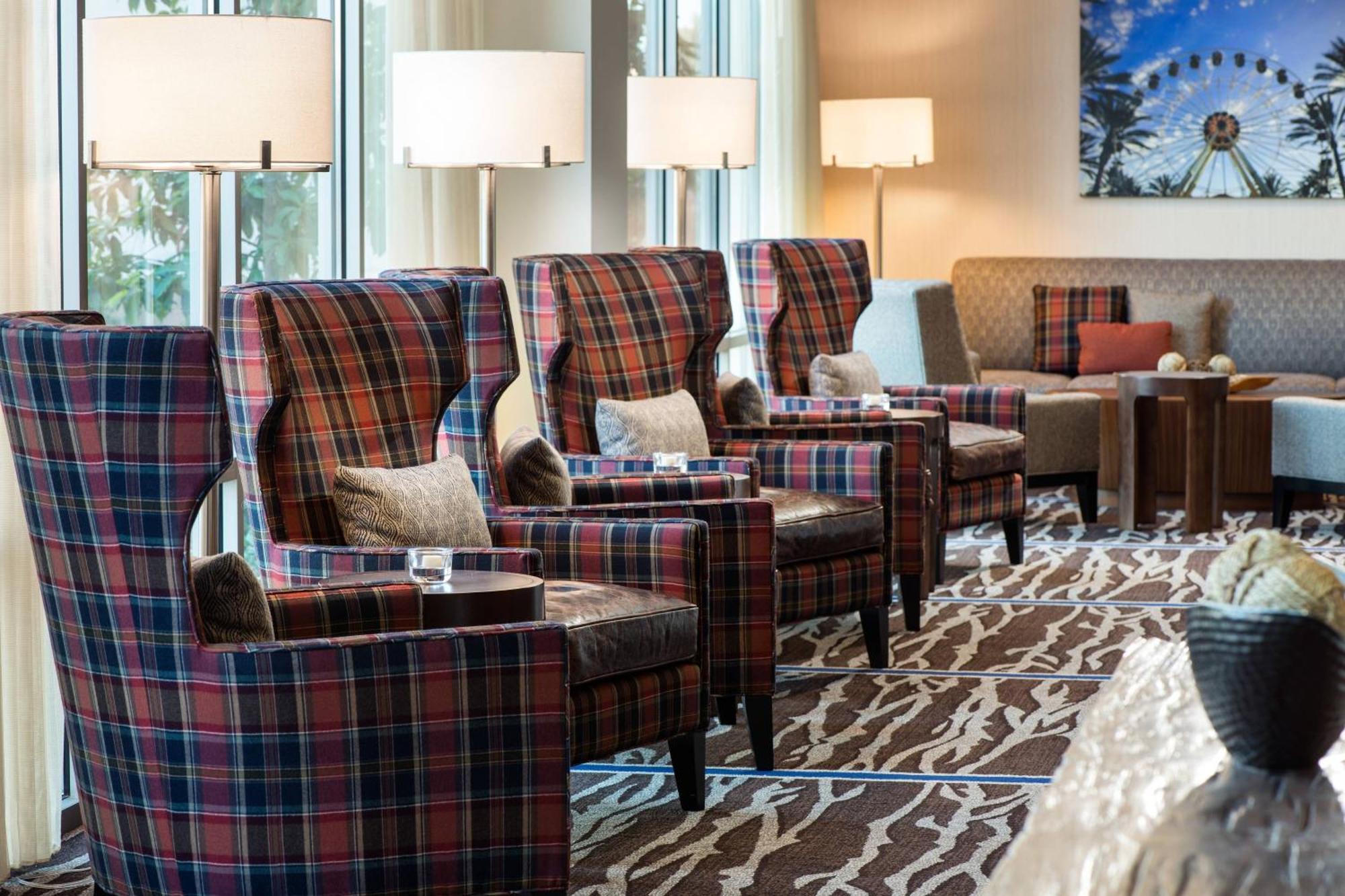 Courtyard By Marriott Irvine Spectrum Экстерьер фото