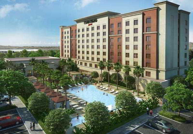 Courtyard By Marriott Irvine Spectrum Экстерьер фото